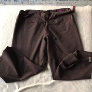 NWT Zella Capri Athletic Pants